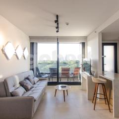 Modern And Elegant Brand New Apartment A Few Steps From Sh Sol