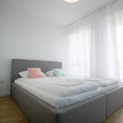 Modern Turquoise Apartment/free WiFi