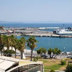Zenios Rafina - Sea View Rental with Easy Access to the Islands