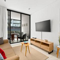 Secluded Surry Hills Escape with Private Balcony