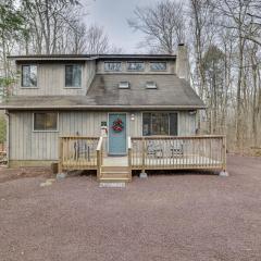 Peaceful Pocono Pines Getaway Hot Tub and Fire Pit!