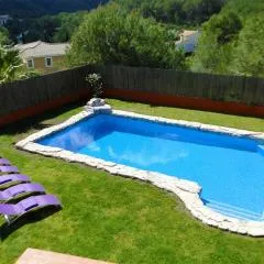 Villa Sitges El Olivo High Comodity AC Pool Heated 30º Optional Real Garden Pool XXL 10 min drive from Sitges