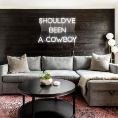 WALK to Downtown Broadway with Pool, Parking and Patio