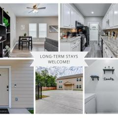 3 Bedroom 3 Bathroom Centrally Located Modern Home - 5 mi to DT HTX