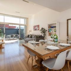 NORWOOD RETREAT - Stunning Townhouse located in the Heart of Norwood