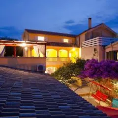 Apartments Ferina