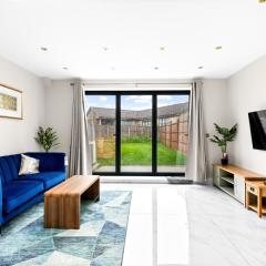 Stylish Sparkling Brand New 2 bed house