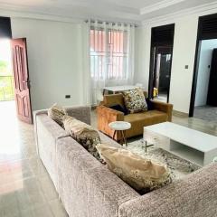 Bright & Beautiful 2-Bed Apartment, Central Kumasi
