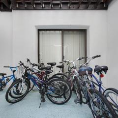 Naples Dream at WTC with Heated Pool SPA Sauna 7 bicycles and 3 mls to beach