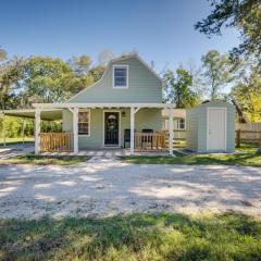 Pet-Friendly Conroe Hideaway with Porch and Fire Pit