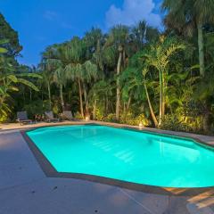 Palm Paradise - Pet Friendly Home on Siesta Key w/ Large Heated Private Pool & Outdoor Area!
