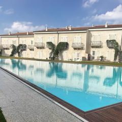 LIKE at HOME n 12 Poolside Garden Apartment