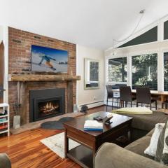 925 Red Sandstone condo