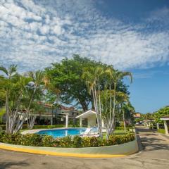 Three Bedroom Sunny Townhome