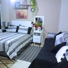 Estúdio Leblon - 405 - 200 metros da praia e passeios para ilhas