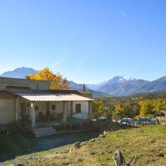 Beautiful Apartment In Ponte Leccia With Kitchen