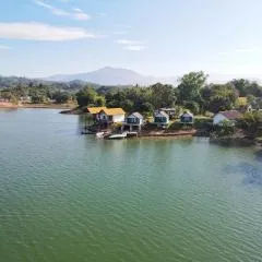 Sunset Nam Ngum resort