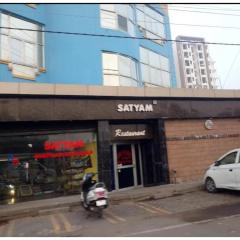 Hotel Satyam, Kanpur