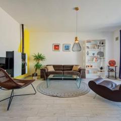 White Lotus, Modern Large-Terraced Penthouse in Marsascala