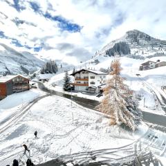 Hillside One - Ski-In Ski-Out Apartments am Arlberg