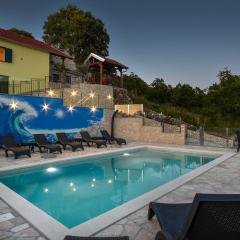 Holiday home Vrvilo- with private pool and playground