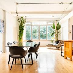 MileEnd - Huge Bright & Modern Loft Suite - KingBed