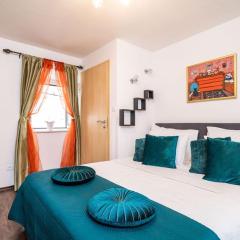 Plaza Green in the centre