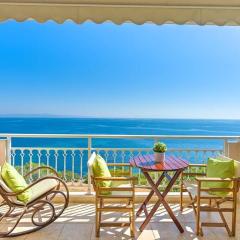 cozy cliff apartment with endless seaview