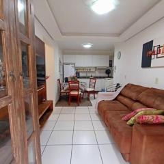 Aconchegante apto, quadra do mar, no Tabuleiro!