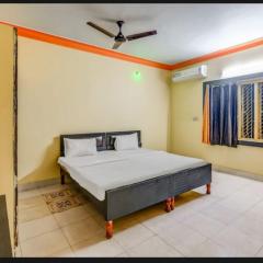 Goroomgo Hotel Moon Chakra Tirtha Road Puri - Excellent Stay with Family, Parking Facilities