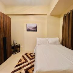 * * Y Stylish 2BR Option for 6