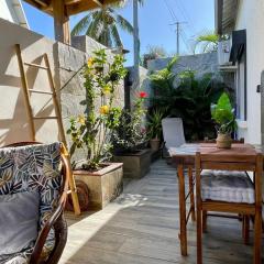 Ti Kaz Corail, à 3 mn à pied de la PLAGE et du LAGON cristallin de Trou d'eau - Saline les bains