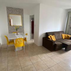 Apartamento 2/4 próximo a paralela- após o paralela park