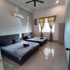 Sayang-Sayang Homestay $CRAZY OFFER$ 4R2B