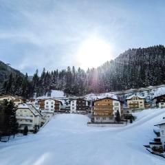 Apartment Top 6 - Panorama by Interhome