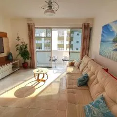 Ap Moderno - Praia das Pitangueiras - Beach Host