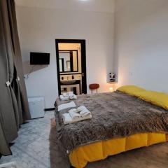 AURORA e DAD Naples Center B&B