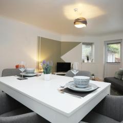 Aberdeen Apartments, Redland, Great Location