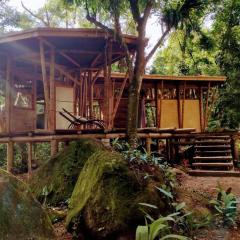 Cabana Caracol em Bambu , aconchegante e espaçosa
