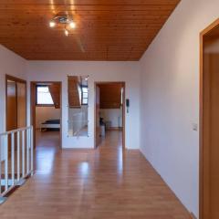Traumhaus nähe Mainz I 12 Betten I 4 Schlafzimmer I Terrasse I 200m2 I Garten