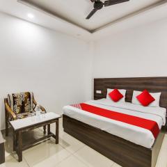 OYO Flagship Hotel Apple Guest House