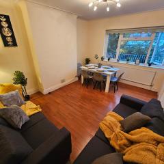 Large 4 bedrooms golders green