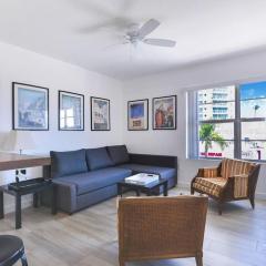 Miami Beach 2 Bedroom 1 Block from Ocean on Collins