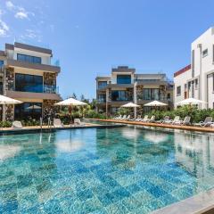 Brand new, Beachfront Ocean Terraces, Poste Lafayette-Apt-C1