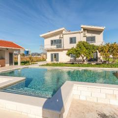 Gorgeous Home In Opuzen With Heated Swimming Pool
