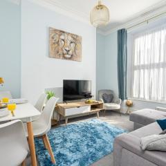St James Place 4 bed Apt with ALTIDO