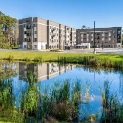 WaterWalk Extended Stay by Wyndham Jacksonville Deerwood Pk