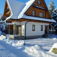 Pokoje Gościnne ZYCH - Domek