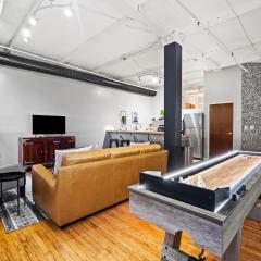 Lakefront Loft - Downtown - Shuffle Board Table