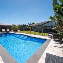 Waterfall Gully Retreat with Gas heated Pool